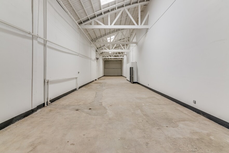 More Photos Of 2023-2043 S Santa Fe Ave, Los Angeles Unknown For Lease