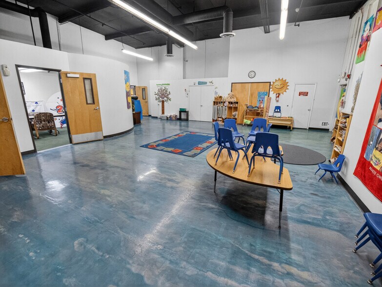 More Photos Of 2350-2400 S Central Ave, Compton Warehouse For Lease