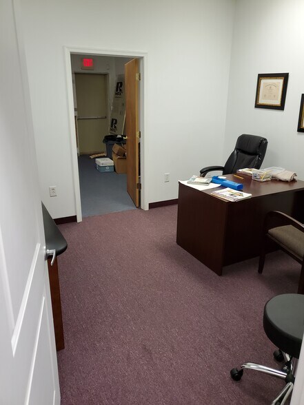 More Photos Of 1103-1105 Sunset Rd, Burlington Storefront For Lease