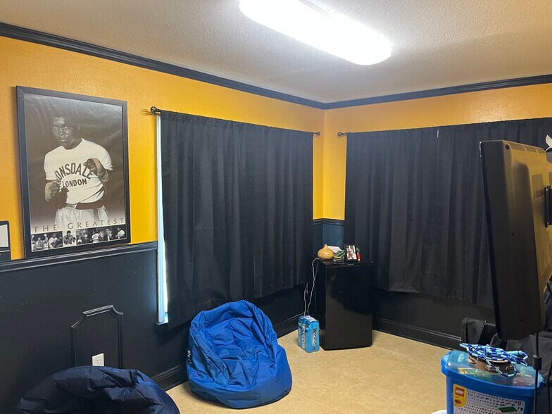 More Photos Of 3461 Peeler Rd, Jacksonville Sports And Entertainment For Sale