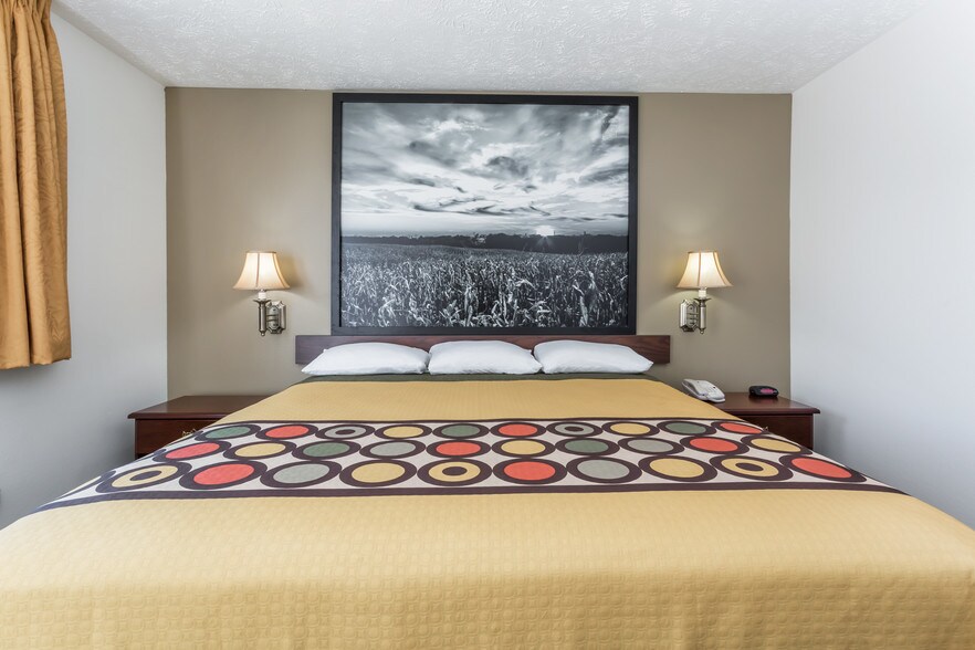 More Photos Of 305 Highway 183, Alma Hotel For Sale