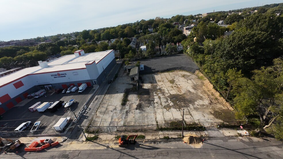 More Photos Of 355 E Price St, Philadelphia Land For Lease