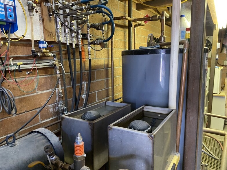 More Photos Of 390 Pratt St, Longmont Carwash For Sale