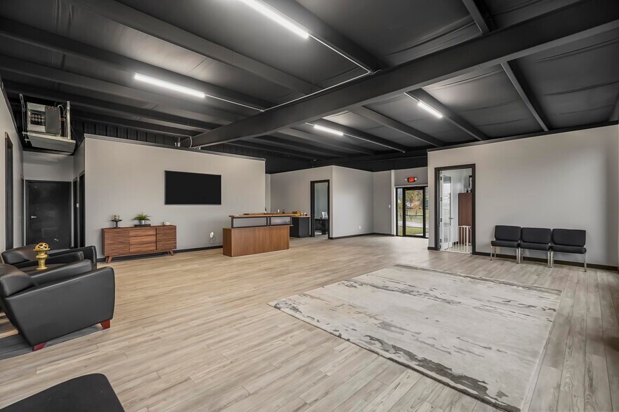 More Photos Of 12446 State Highway 205, Lavon Flex For Sale