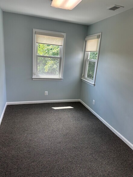 More Photos Of 6509 Democracy Blvd, Bethesda Medical For Sale