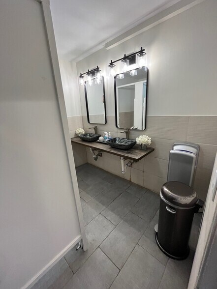 More Photos Of 357 E Center St, Manchester Office For Lease