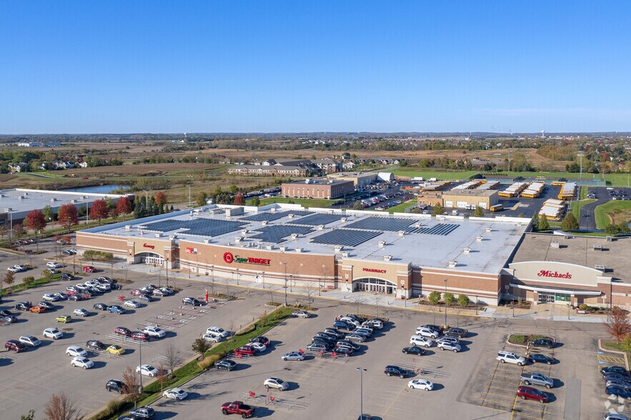 More Photos Of 702-750 S Randall Rd, Algonquin Unknown For Lease
