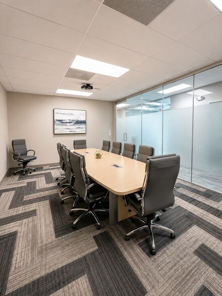 More Photos Of 9723 Northcross Center Ct, Huntersville Office For Lease