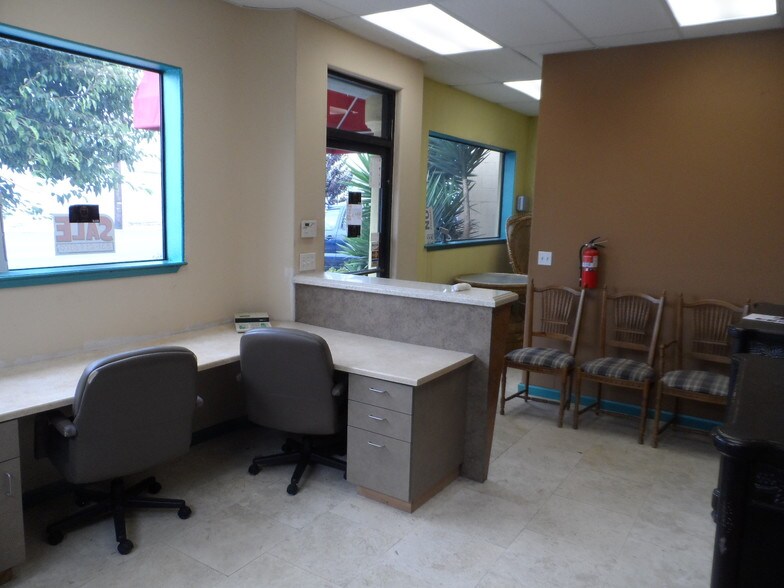 More Photos Of 258 E Market St, Salinas Warehouse For Sale