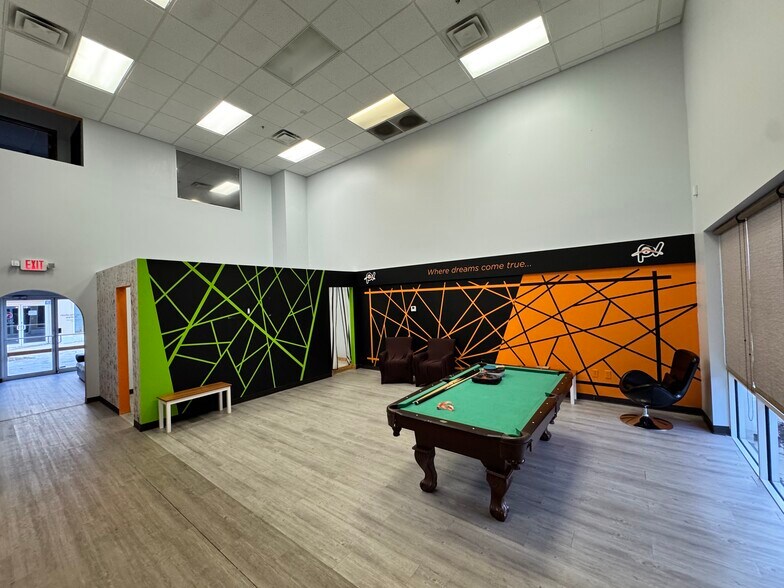More Photos Of 2151 Consulate Dr, Orlando Loft Creative Space For Lease