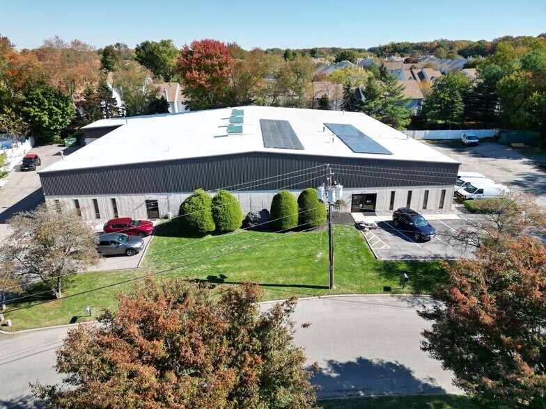 Primary Photo Of 70 Cathy Ln, Burlington Warehouse For Lease