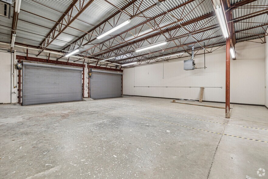 More Photos Of 2819-2929 Altamesa Blvd, Fort Worth Storefront For Lease