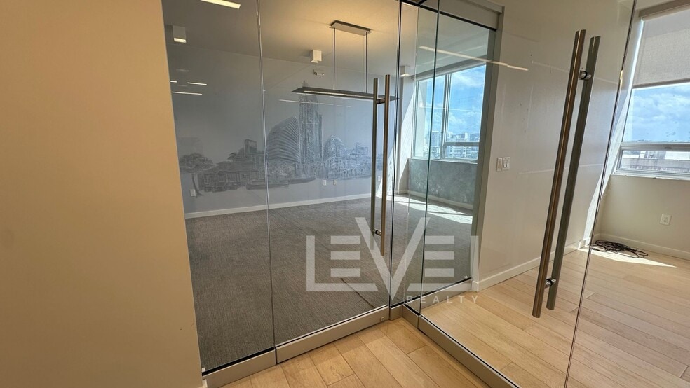 More Photos Of 2455 E Sunrise Blvd, Fort Lauderdale Loft Creative Space For Sale