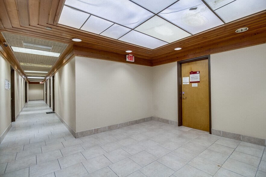 More Photos Of 9625 Black Mountain Rd, San Diego Office For Sale