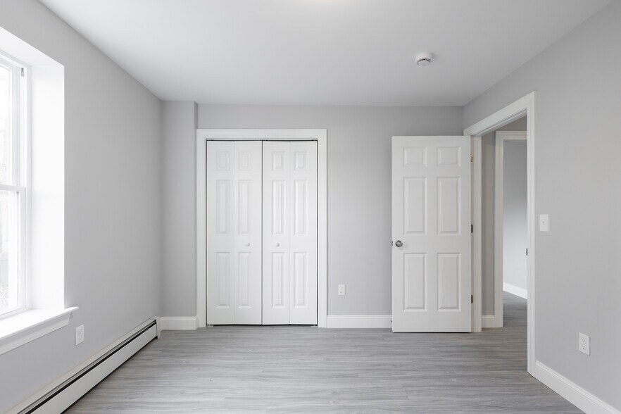 More Photos Of 159 Park St, Bristol Office For Sale