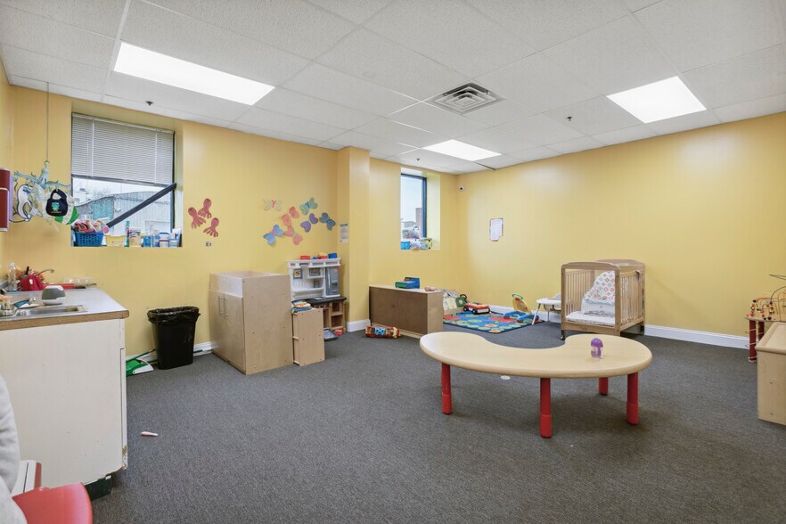 More Photos Of 1710 W Passyunk Ave, Philadelphia Flex For Lease