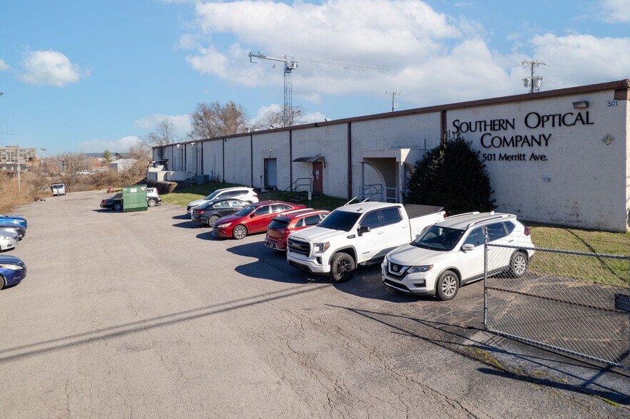 More Photos Of 520 Merritt Ave, Nashville Warehouse For Sale