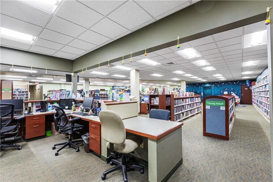 More Photos Of 1900 Belt hwy, Saint Joseph Department Store For Sale