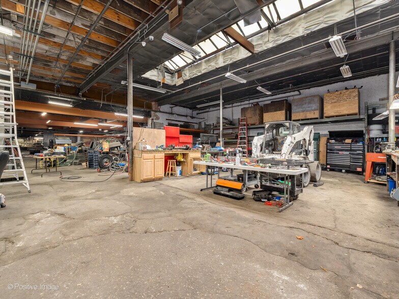 More Photos Of 2525 S Wabash Ave, Chicago Industrial For Sale