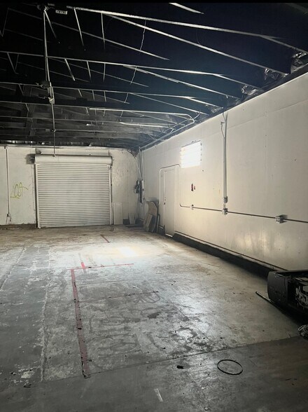 More Photos Of 4330-4332 E Belmont Ave, Fresno Storefront For Sale
