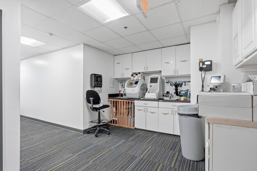 More Photos Of 14-20 Central Ave, Lynn Medical For Sale