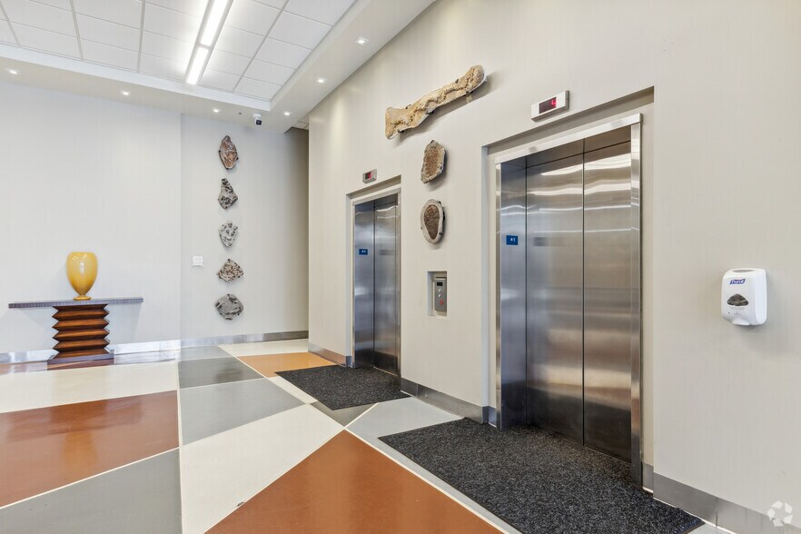 More Photos Of 1520-1528 S El Camino Real, San Mateo Office For Lease