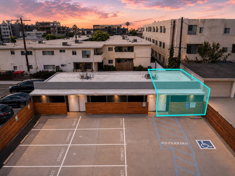 More Photos Of 4325-4327 Woodman Ave, Sherman Oaks Storefront Retail Office For Lease