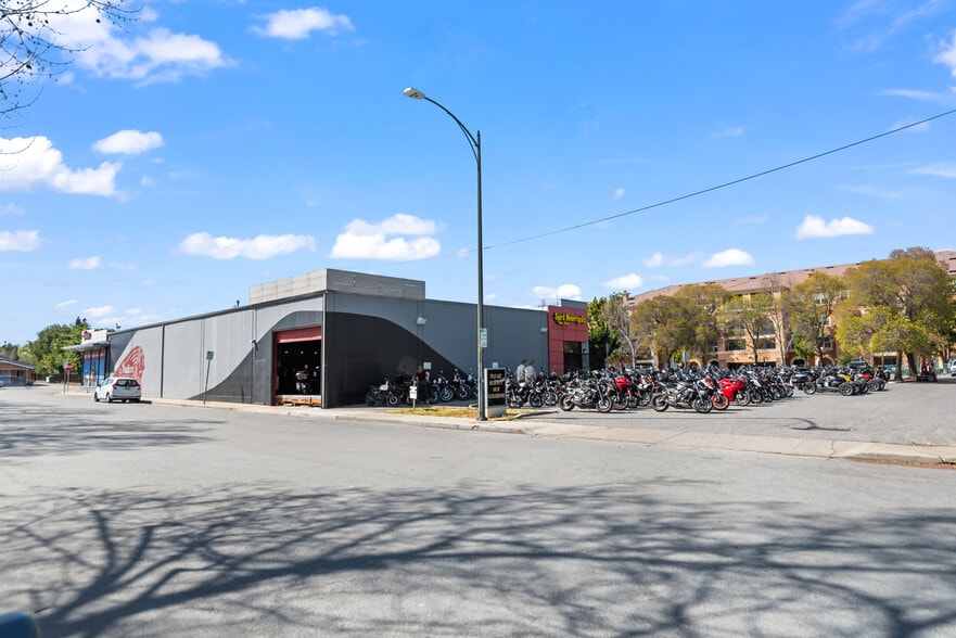 More Photos Of 456-460 Meridian Ave, San Jose Auto Dealership For Sale