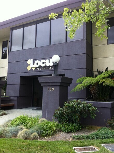 Primary Photo Of 299 Fairchild Dr, Mountain View Light Distribution For Lease