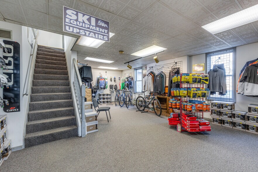 More Photos Of 830 Flory Mill Rd, Lancaster Light Manufacturing For Sale