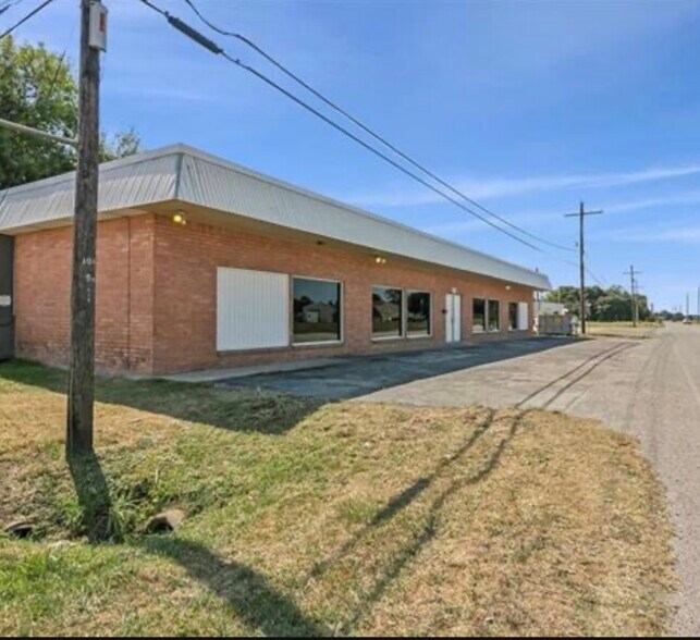 Primary Photo Of 480 E Round Bunch Rd, Bridge City Specialty For Sale