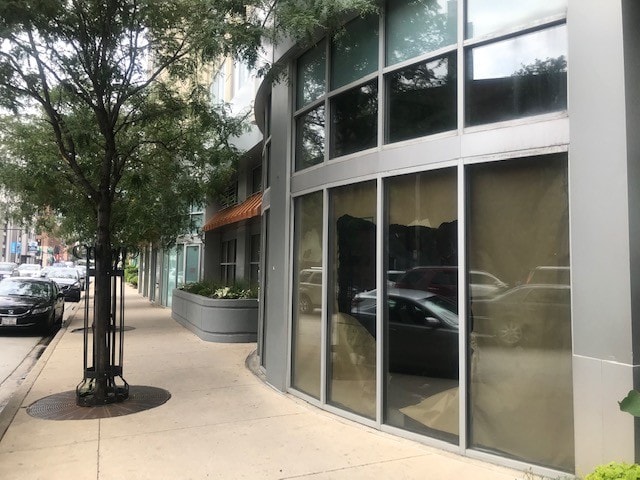 More Photos Of 600 N Dearborn, Chicago Apartments For Lease