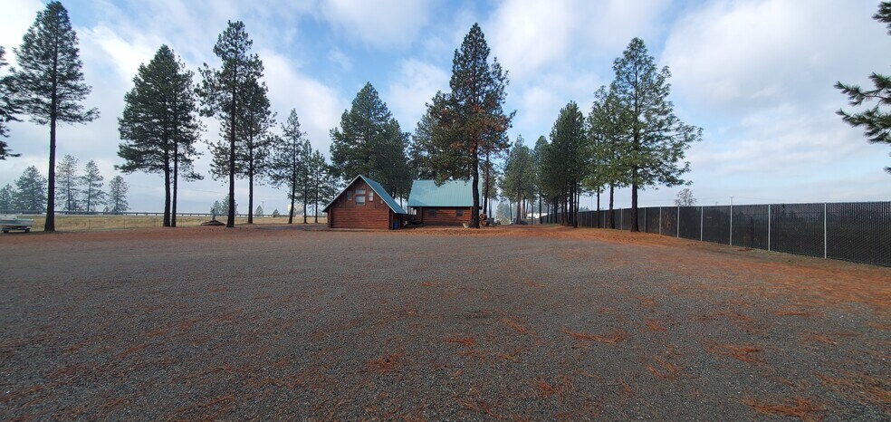 More Photos Of 4020 N Huetter Rd, Coeur d'Alene Flex For Lease