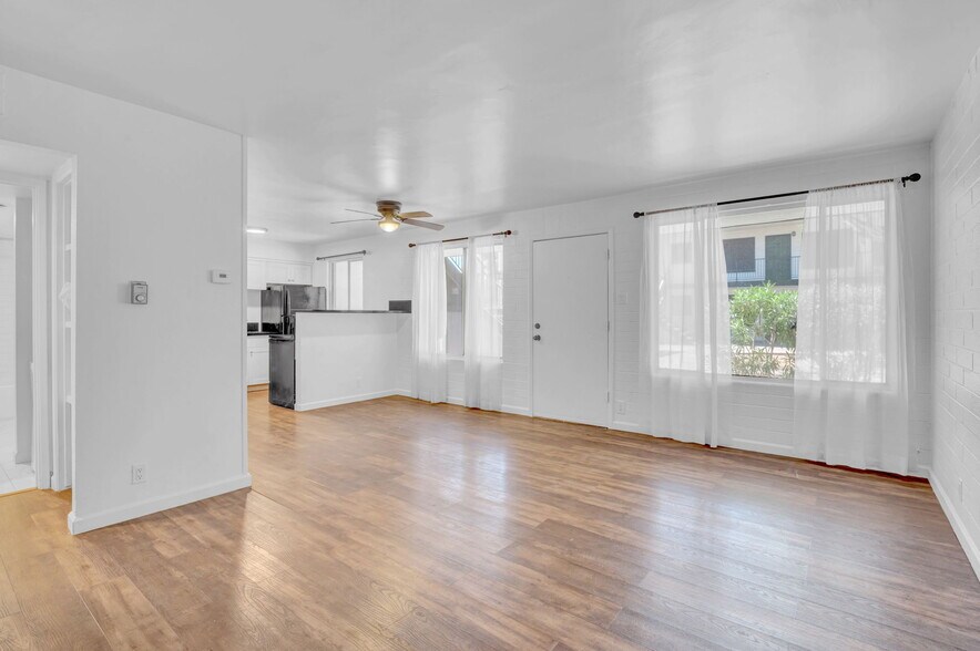 More Photos Of 1942 W Berridge Ln, Phoenix Apartments For Sale