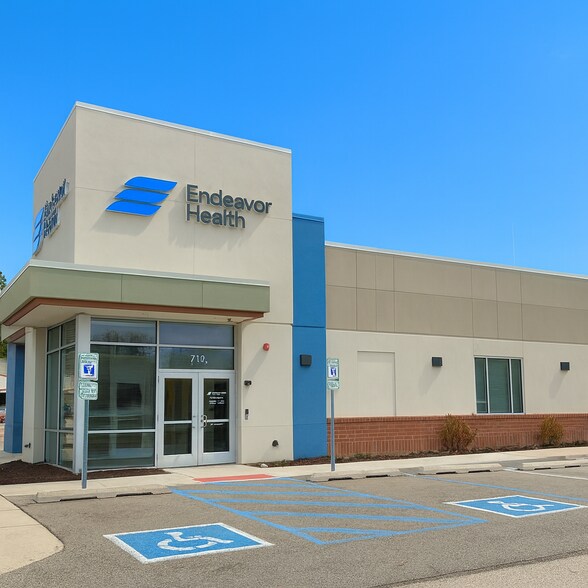 More Photos Of 712 Northwest Hwy, Fox River Grove Medical For Sale