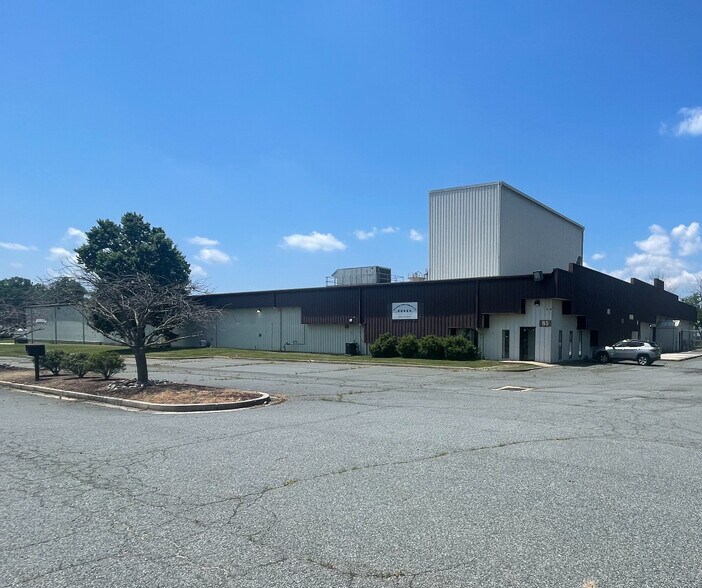 Primary Photo Of 505 Blue Ball Rd, Elkton Warehouse For Lease
