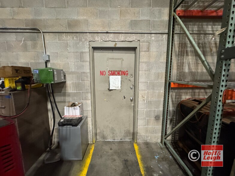 More Photos Of 2445 Wayside Ct, Colorado Springs Warehouse For Sale