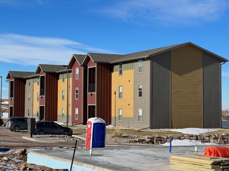 More Photos Of 2975 Aspen Dr, Spearfish Apartments For Sale