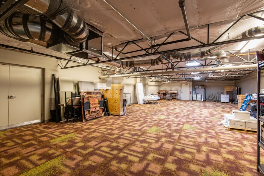 More Photos Of 2645 W Cheyenne Ave, North Las Vegas Research And Development For Sale