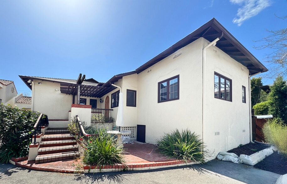 More Photos Of 2020-2024 De la Vina St, Santa Barbara Office For Sale