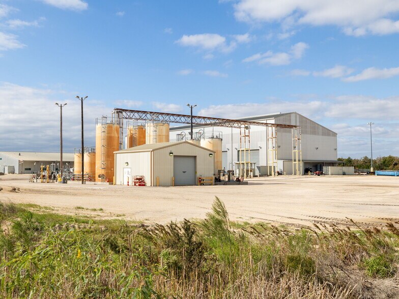 More Photos Of 7207 W FM 696, Elgin Industrial For Sale