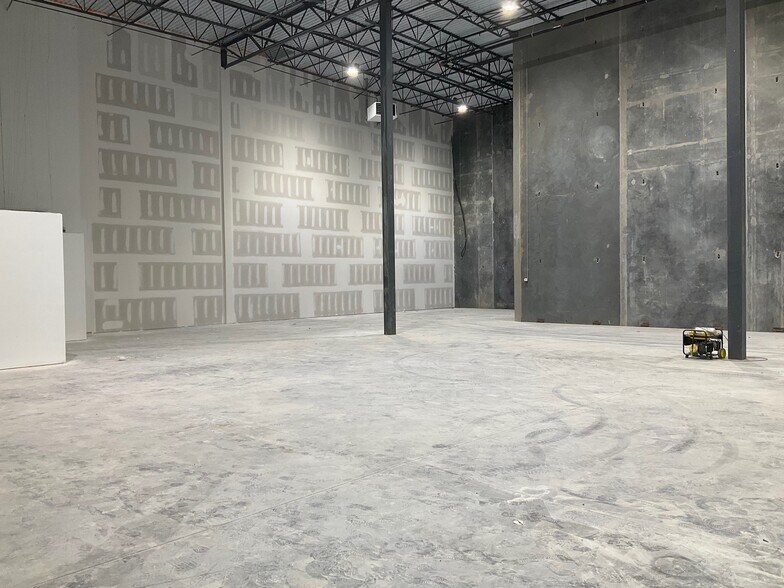 More Photos Of 17 Cpl Luigi Marciante Jr Memorial Dr, Jackson Township Industrial For Lease