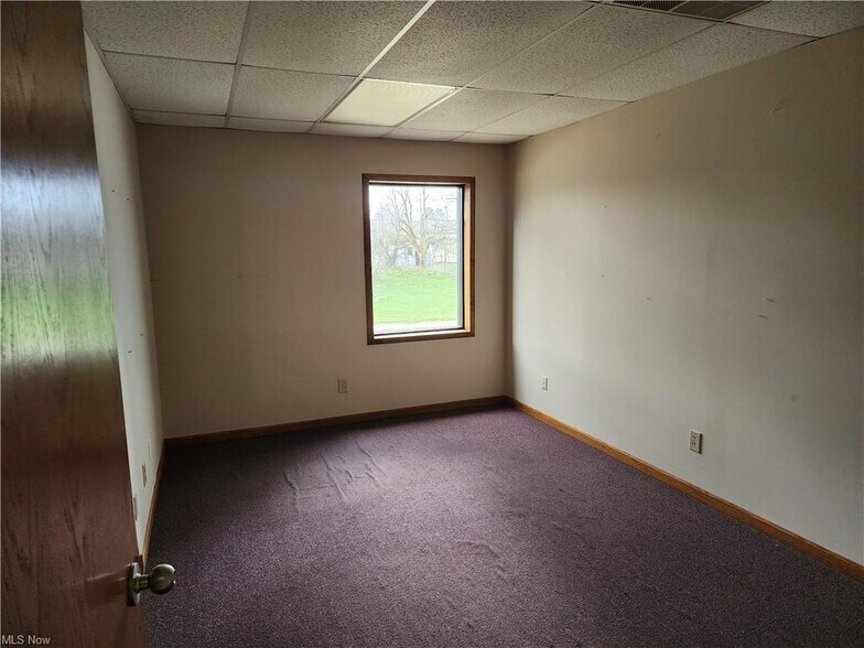More Photos Of 2055 Greif Rd, Zanesville Warehouse For Lease