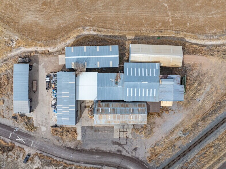 More Photos Of 2730 W 4100 S, Oasis Distribution For Sale