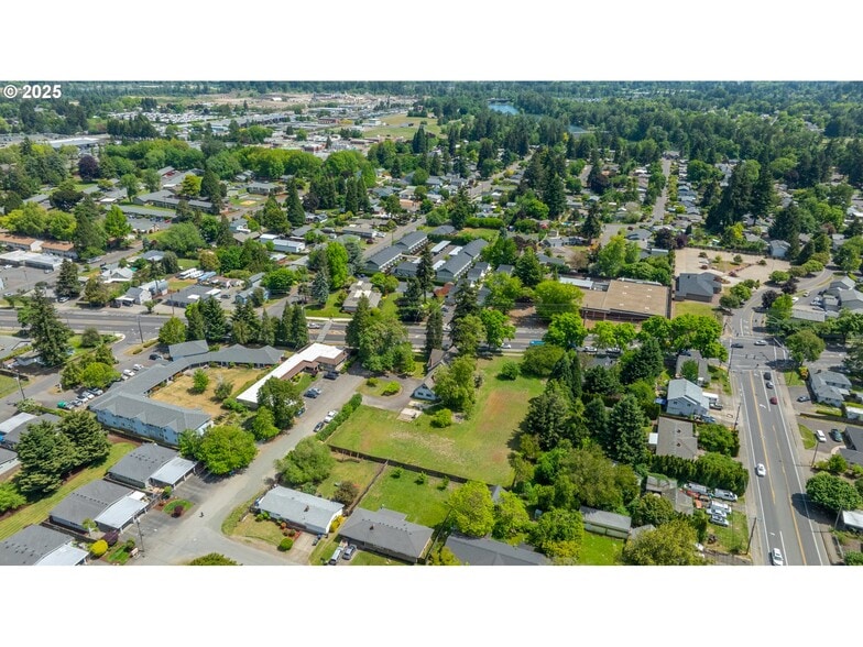 More Photos Of River Road @ Hamilton Ave, Eugene Land For Sale