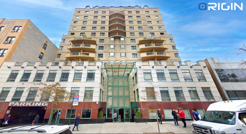 Primary Photo Of 133-47 Sanford Ave, Flushing Loft Creative Space For Sale