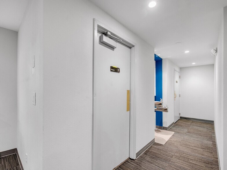 More Photos Of 2260 E 88th Ave, Denver Office Residential For Sale