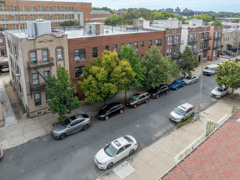More Photos Of 31-23 47th St, Astoria Apartments For Sale