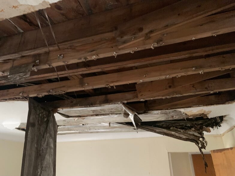 More Photos Of 2521 Noble Rd, Cleveland Heights Apartments For Sale