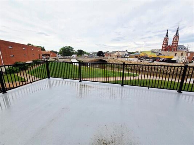 More Photos Of 120 Twin Steeples Cir NE, Dyersville General Retail For Lease